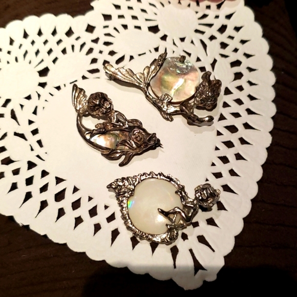 Vintage Pixie Elf Mermaid Silver Abalone mother of pearl pins lot - Picture 1 of 16